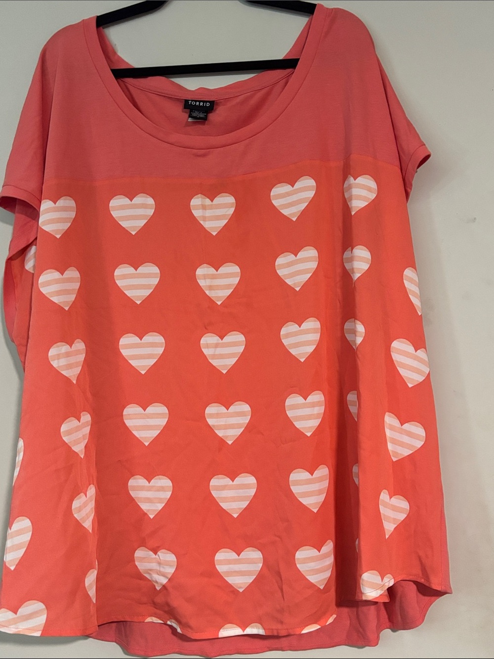 torrid Coral Pink Heart Print Scoop Neck Top